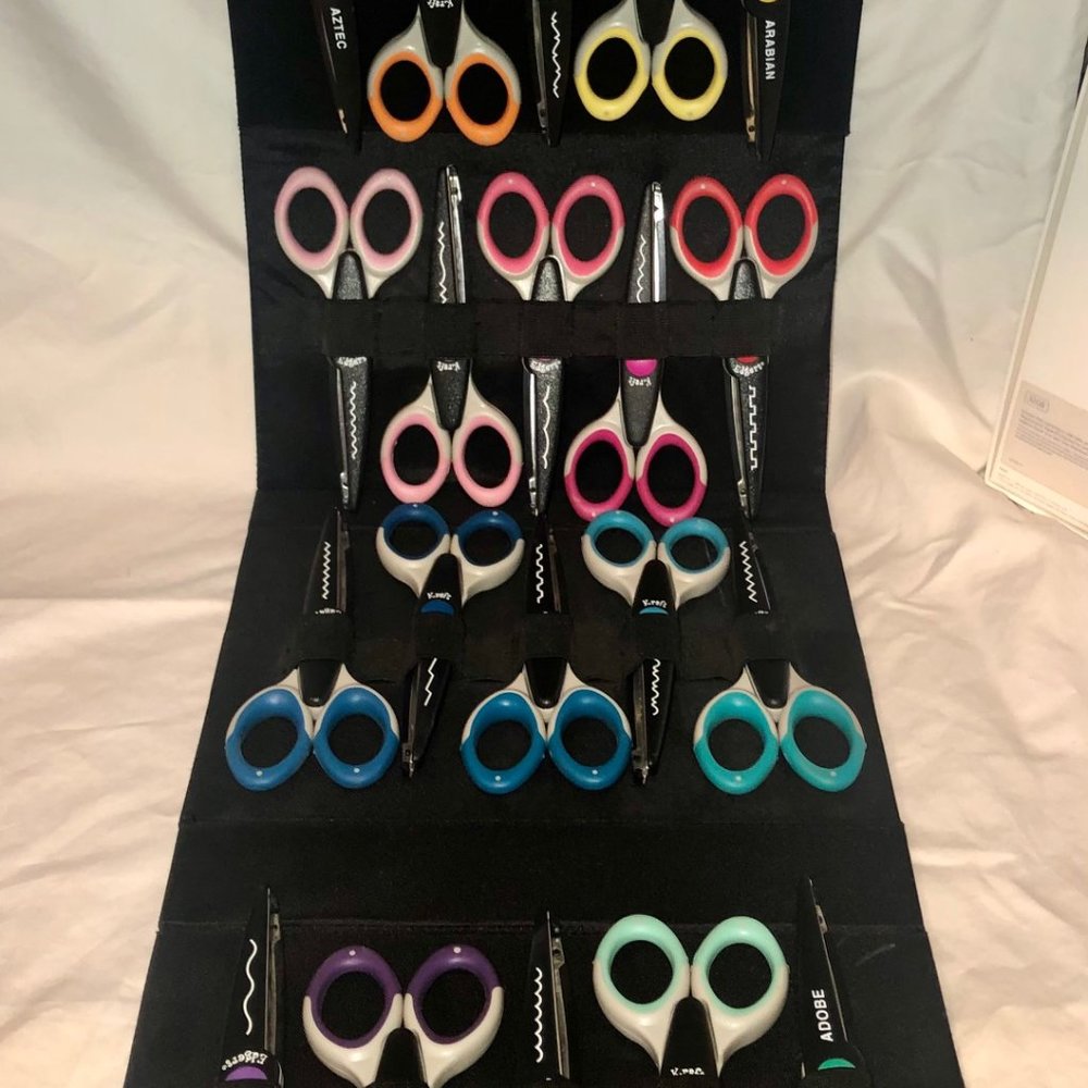 Kraft Edgers Scissor Set of 20 w/ Display Holder